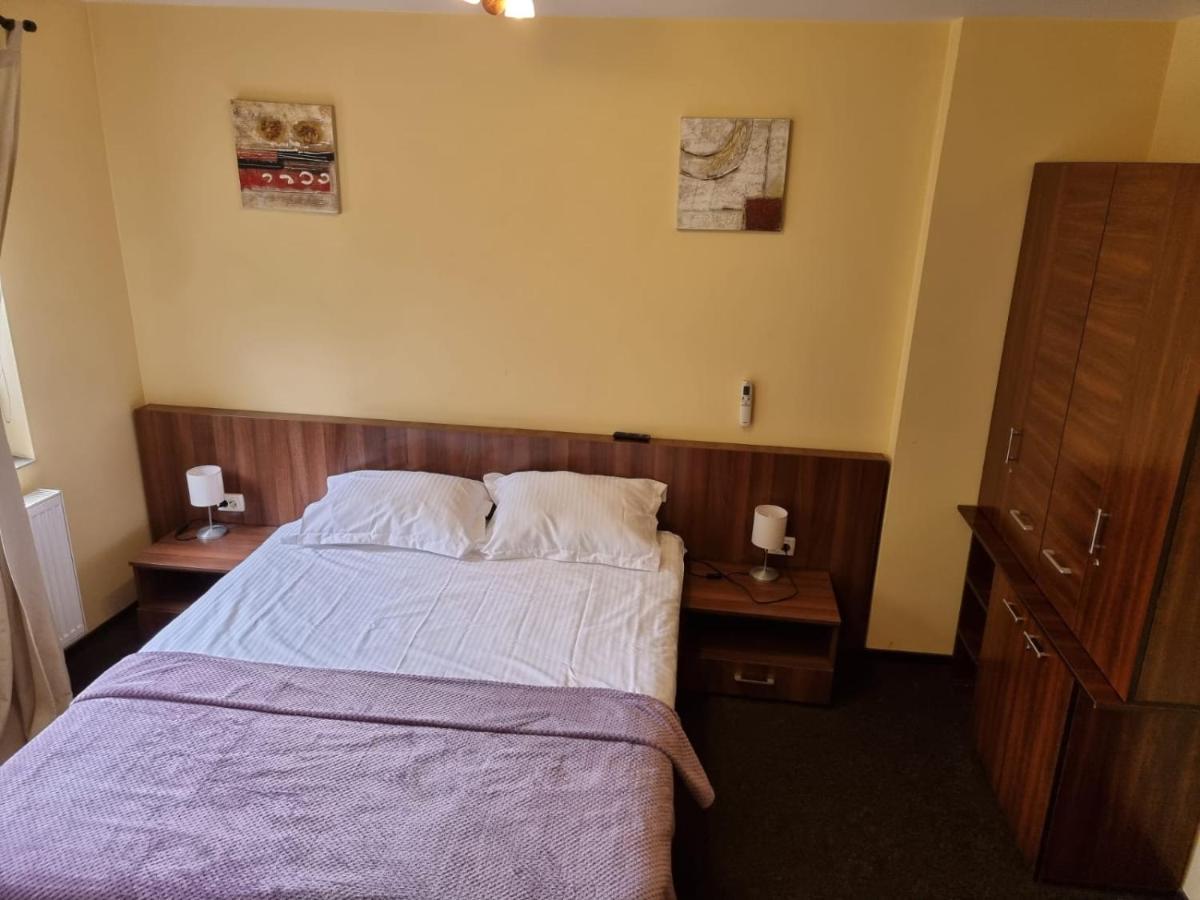 Apartament Casa Romana Ploeszti Zewnętrze zdjęcie